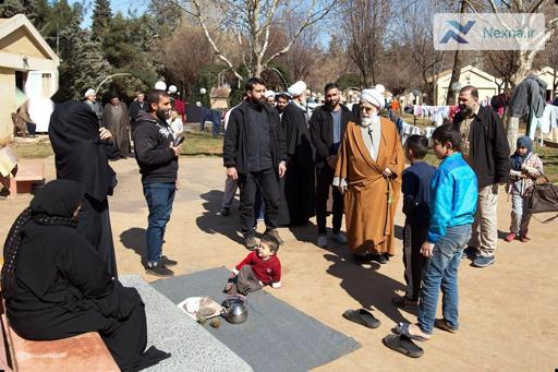 گفتگوی نمایندگان رهبر انقلاب با جنگ‌زدگان سوری