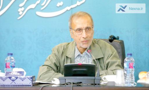پیام حضور رهبری در مراسم عاشورا: تقویت هویت ایرانی در سایه اسلام