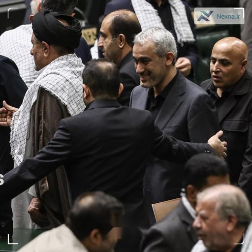 جلسه غیرعلنی مجلس با وزیر اقتصاد