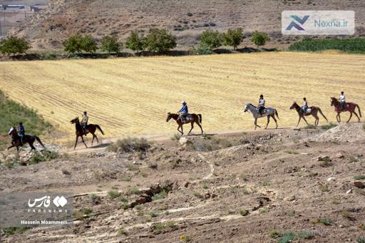 حرکت کاروان اسب‌سواران بجنورد به سوی حرم رضوی