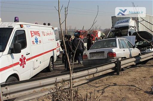 حادثه تلخ در خیابان ۱۷ شهریور تهران: جان باختن دو عابر پیاده در تصادف زنجیره‌ای